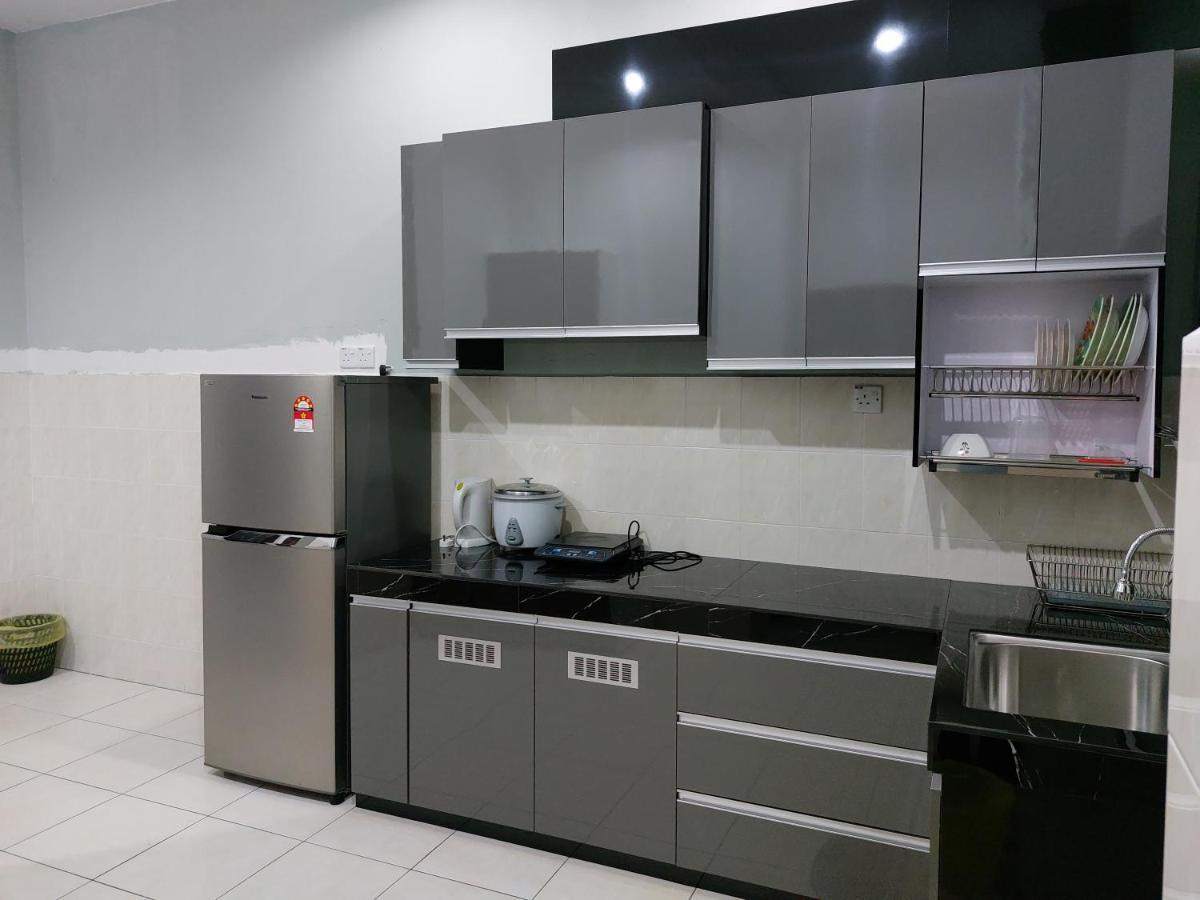 Pelangi Homestay Bota Экстерьер фото